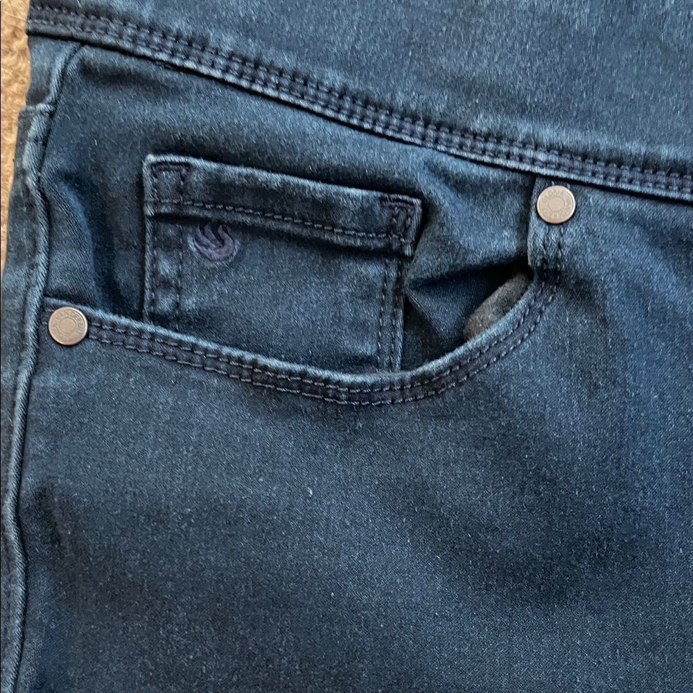 Gloria Vanderbilt Women's Navy Skinny Jeans - Picture 2 of 9